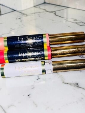 LipSense Trio: two glosses and the oops remover